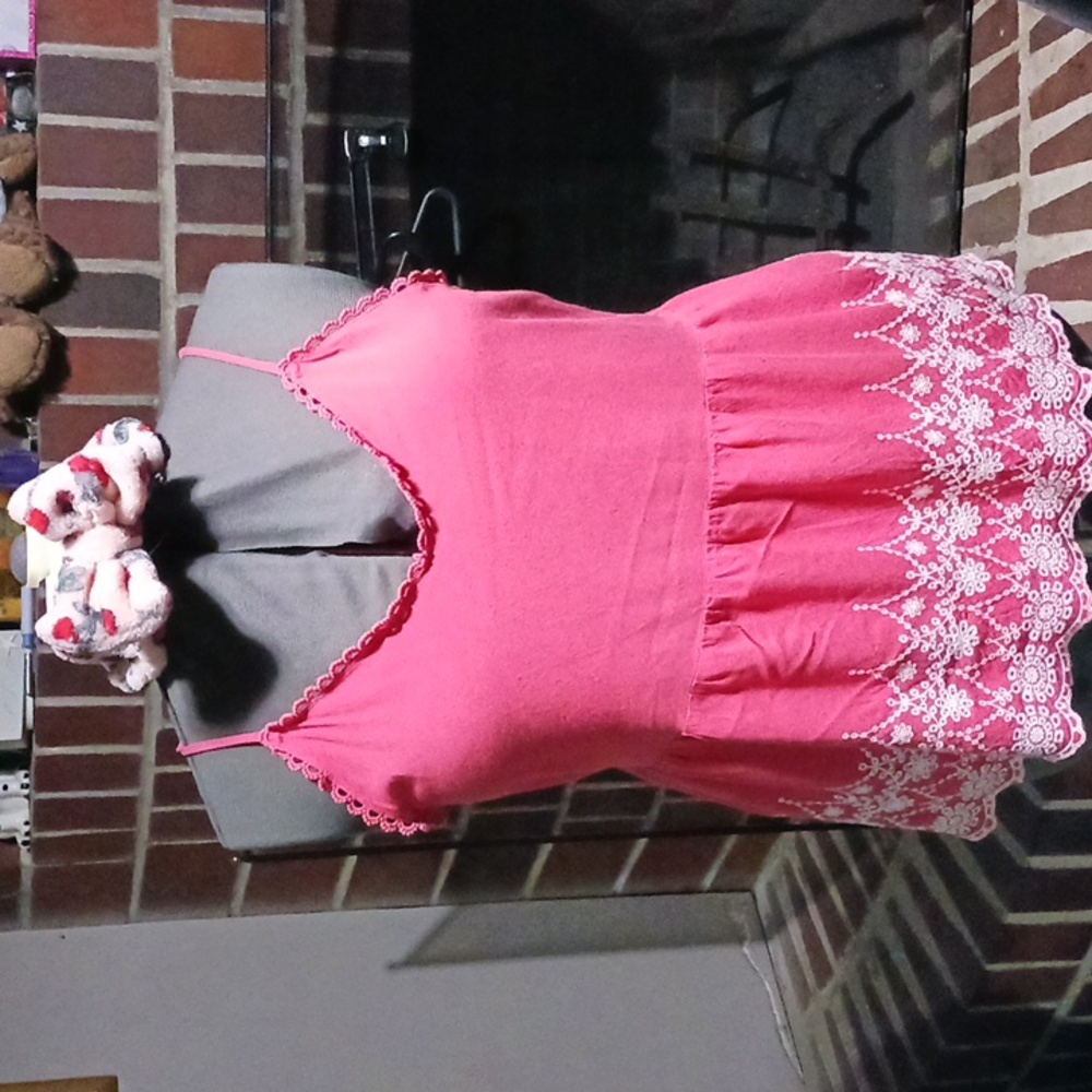 Tanktop - Picture 2 of 8
